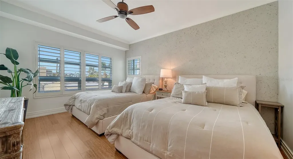 6512 Midnight Pass Road Sarasota FL 34242