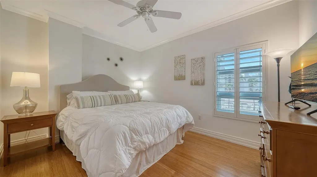 6512 Midnight Pass Road Sarasota FL 34242