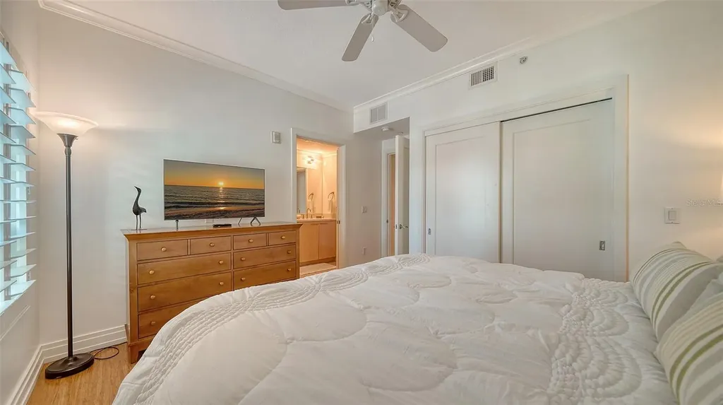 6512 Midnight Pass Road Sarasota FL 34242