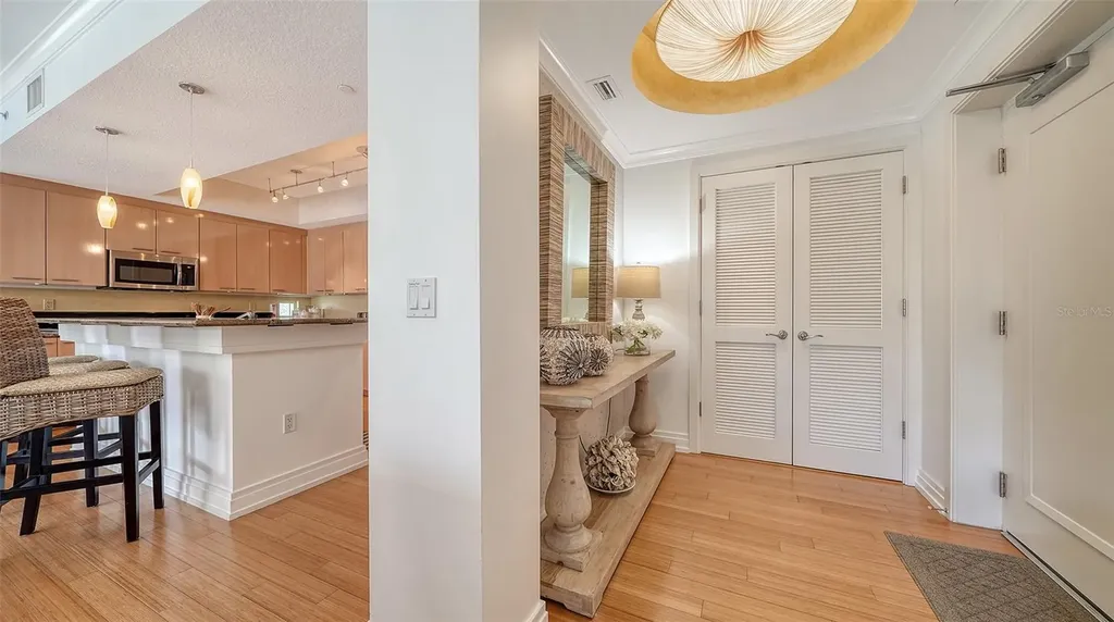 6512 Midnight Pass Road Sarasota FL 34242