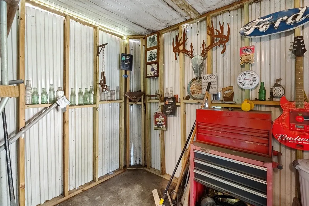 2280 N C 470 Lake Panasoffkee FL 33538