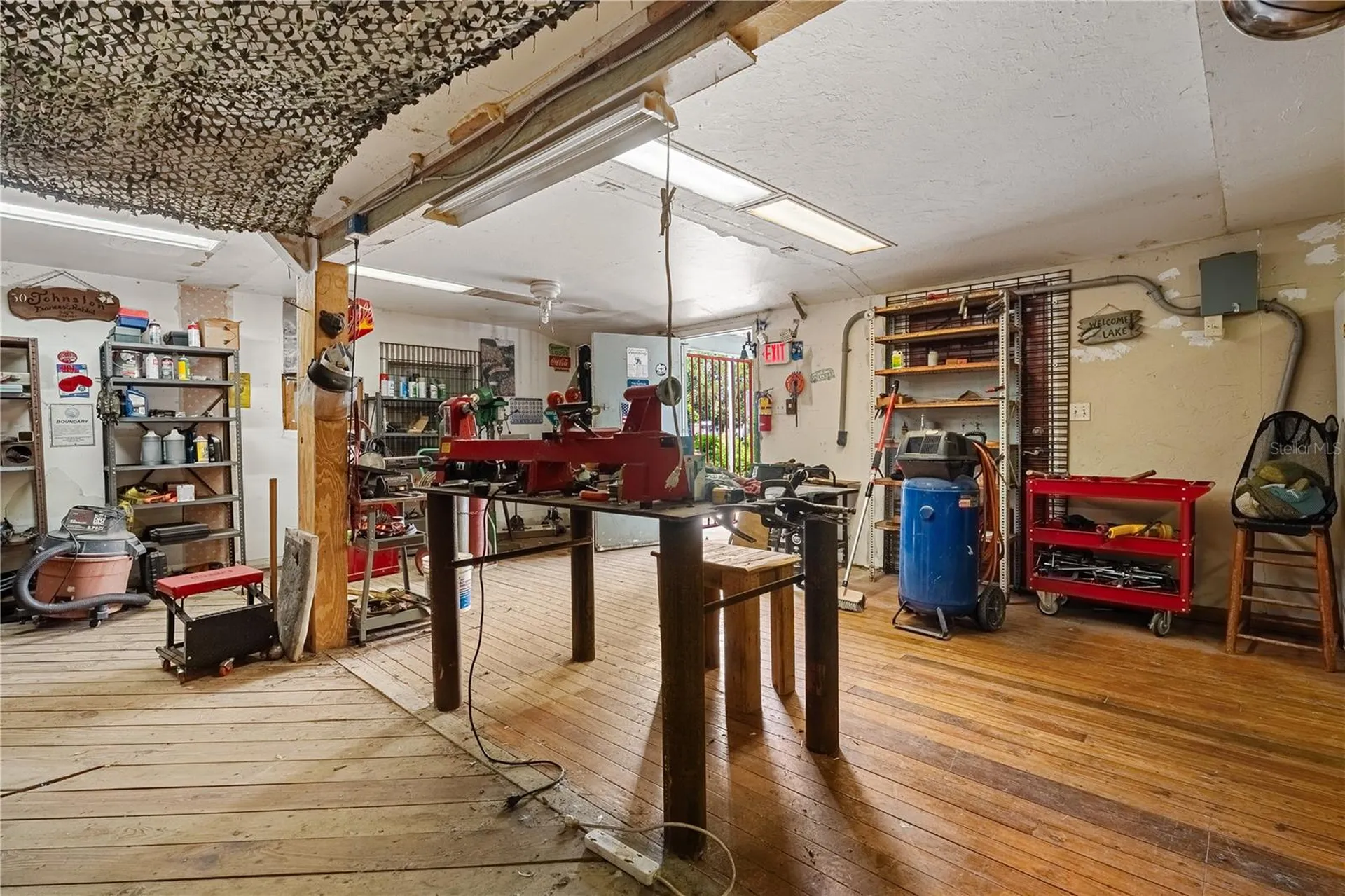 2280 N C 470 Lake Panasoffkee FL 33538