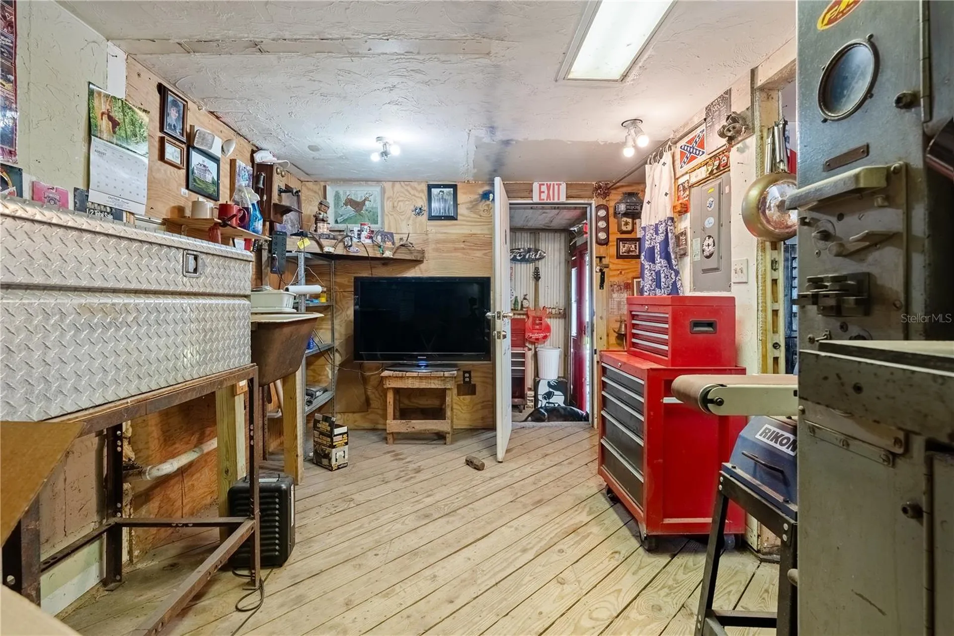 2280 N C 470 Lake Panasoffkee FL 33538