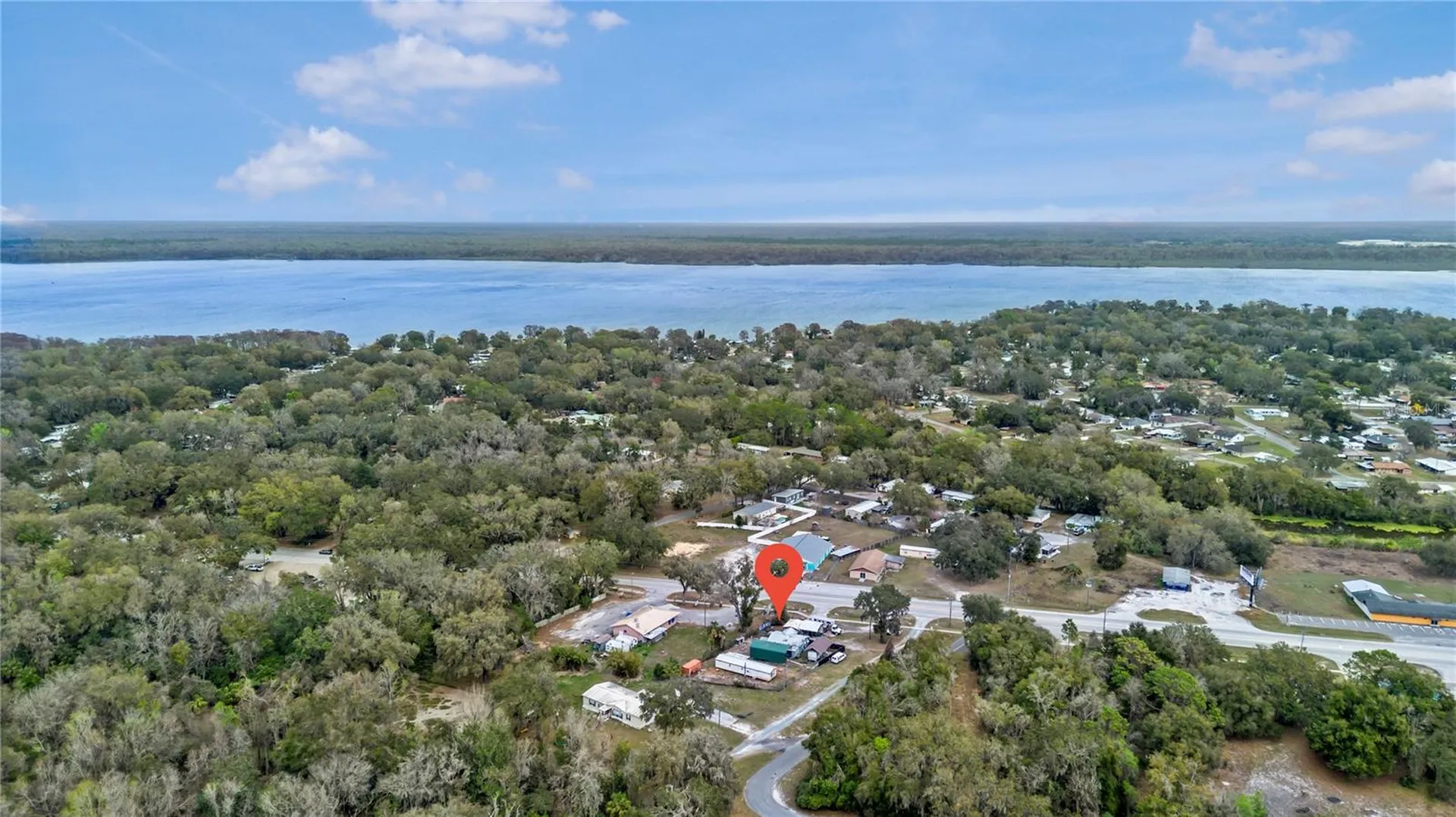 2280 N C 470 Lake Panasoffkee FL 33538