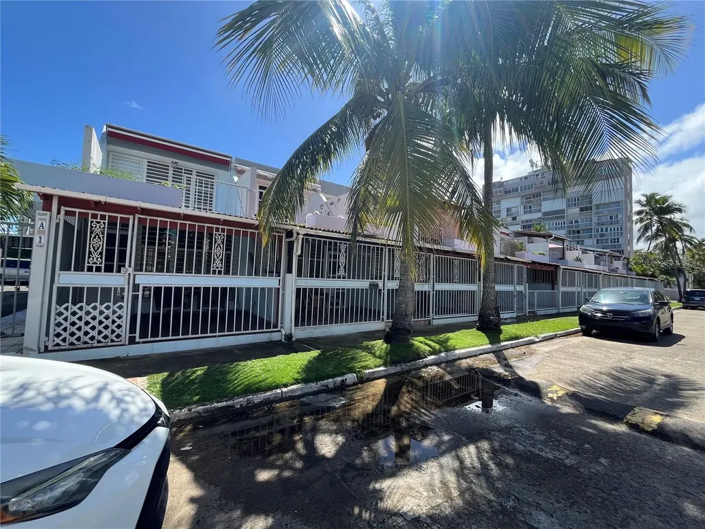 Cond Brisas De Vilomar Luquillo PR 00773
