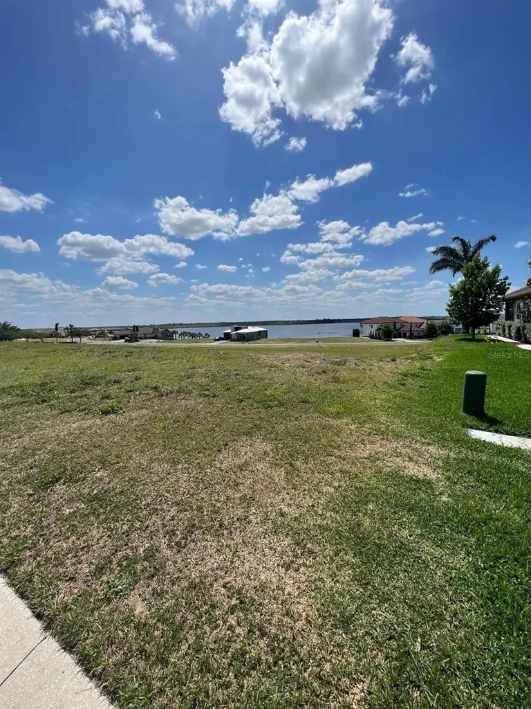 828 Water Fern Trail Drive Auburndale FL 33823