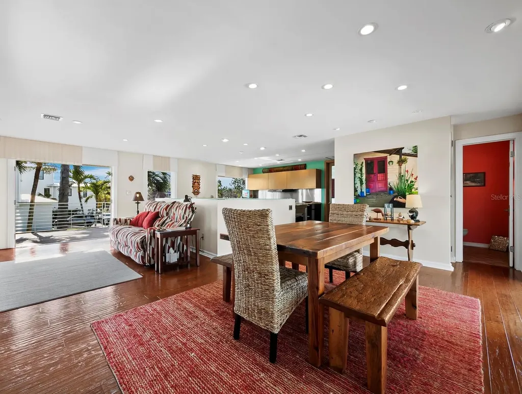691 Linley Street Longboat Key FL 34228