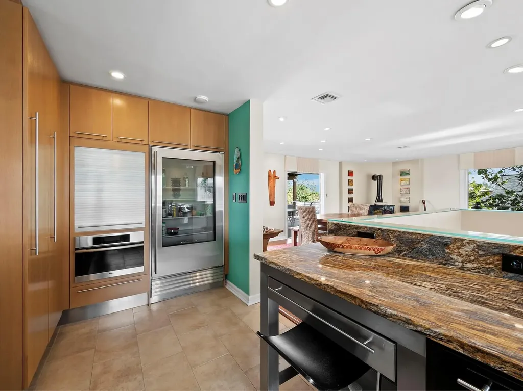 691 Linley Street Longboat Key FL 34228