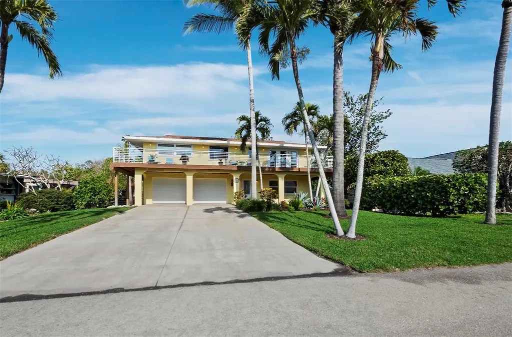 691 Linley Street Longboat Key FL 34228