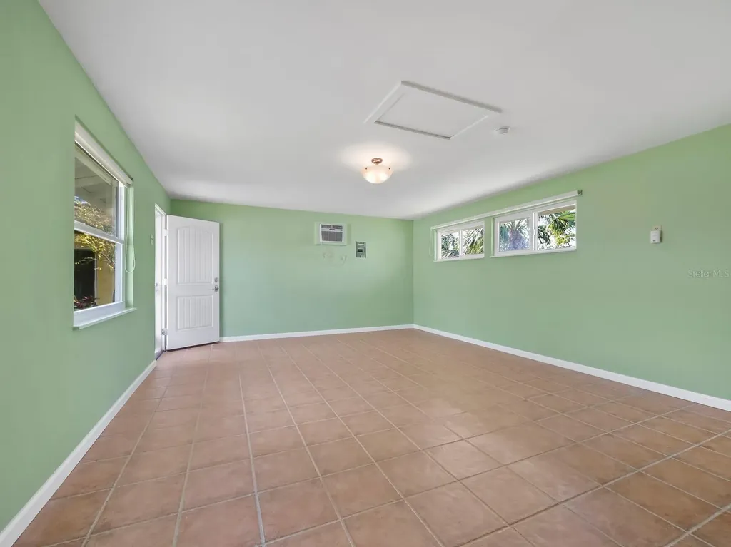 691 Linley Street Longboat Key FL 34228