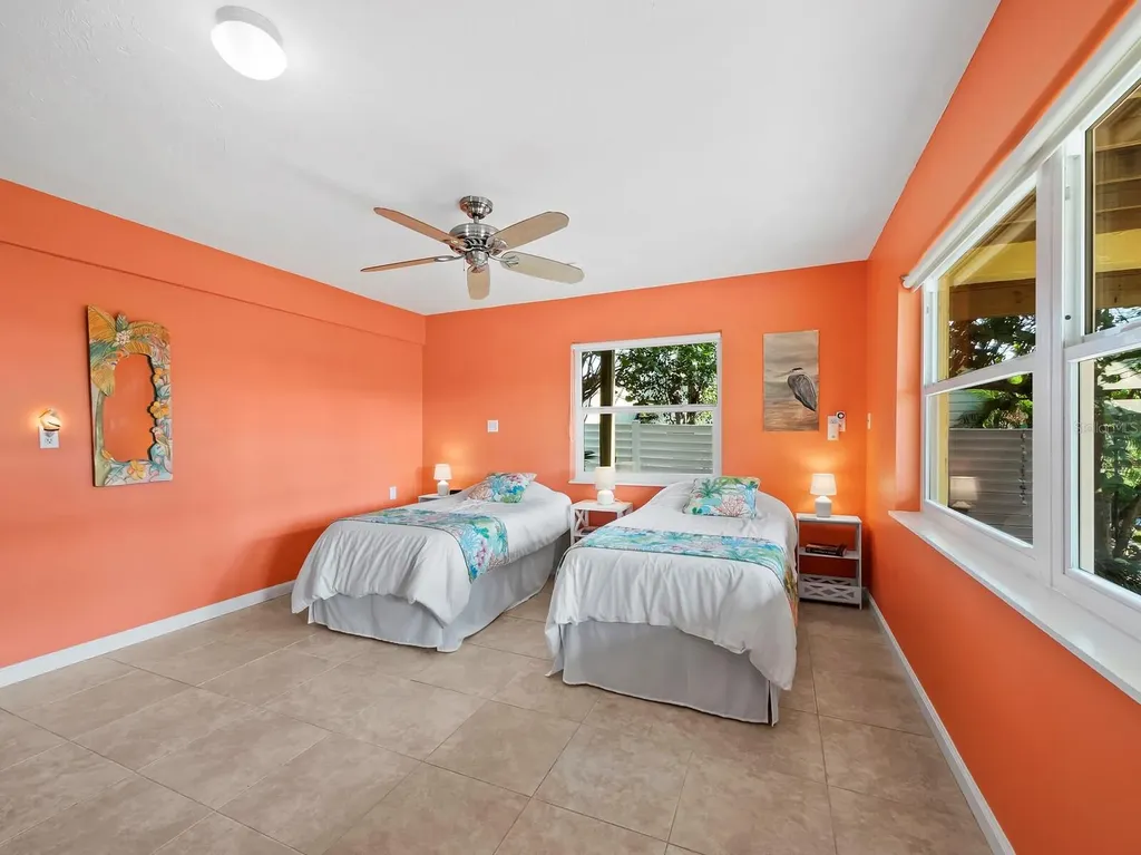 691 Linley Street Longboat Key FL 34228