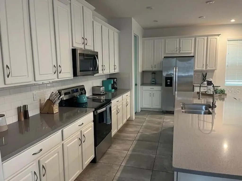 8962 Hilton Ridge Avenue Kissimmee FL 34747
