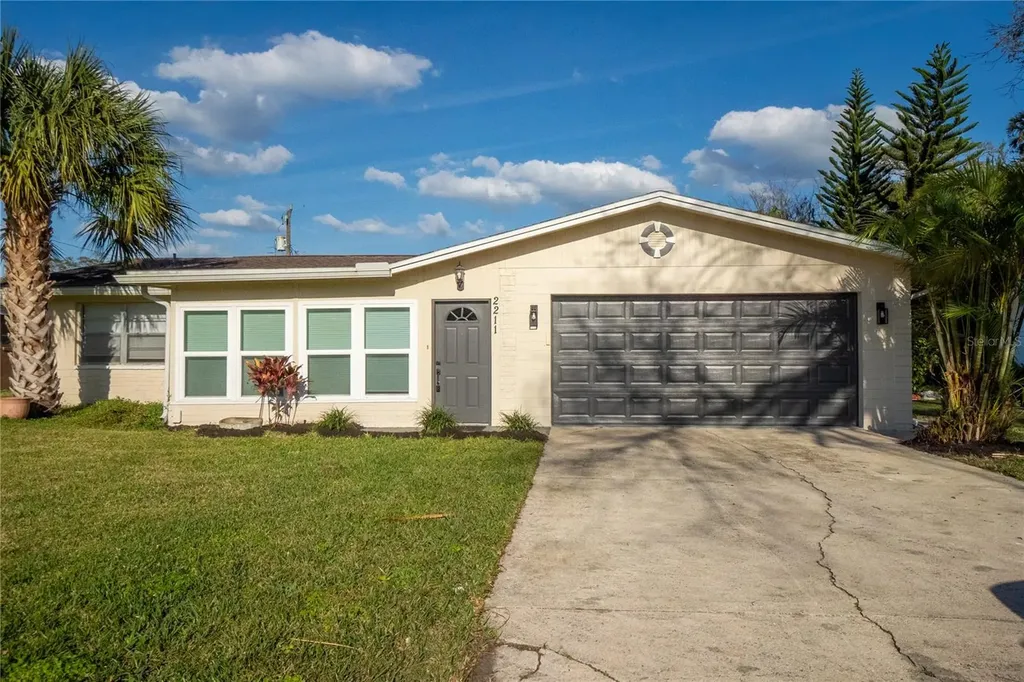 2211 Green Street South Daytona FL 32119