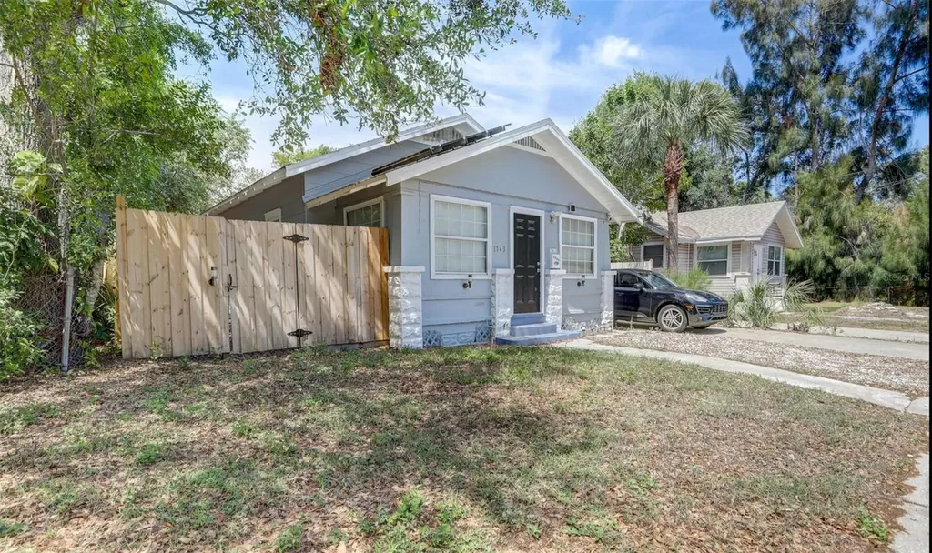 1743 Yale Street S St Petersburg FL 33712
