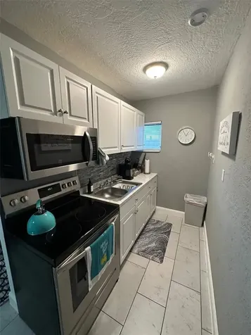 1743 Yale Street S St Petersburg FL 33712