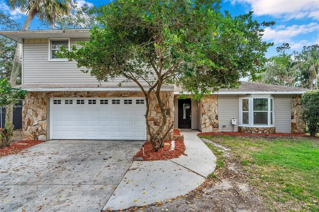 2151 E Leewynn Drive Sarasota FL 34240