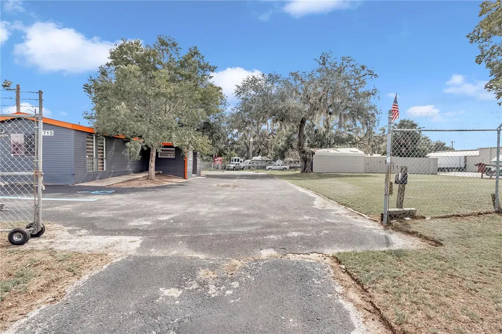 715 N Pine Avenue Ocala FL 34475