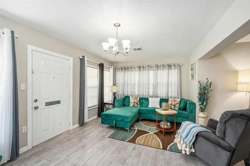 1075 8th Street NW Winter Haven FL 33881