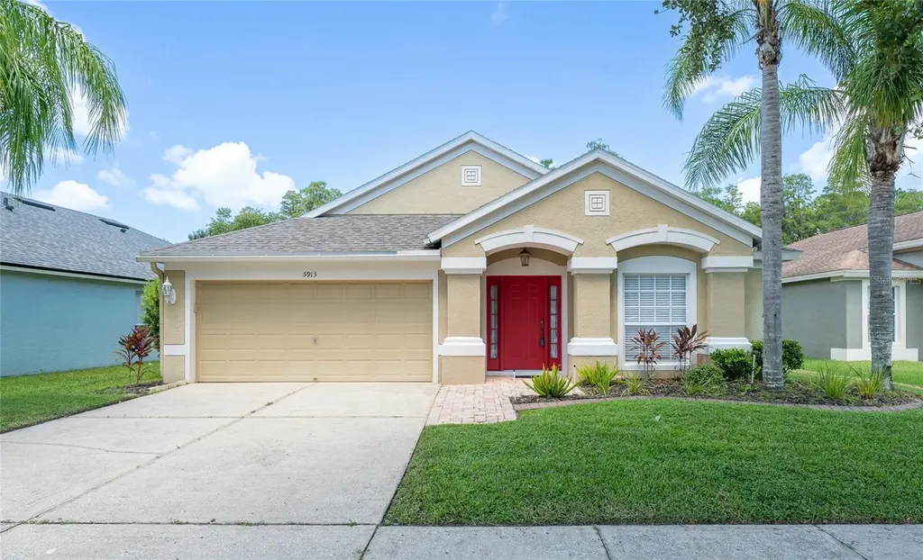 5913 Lawrin Court Wesley Chapel FL 33544
