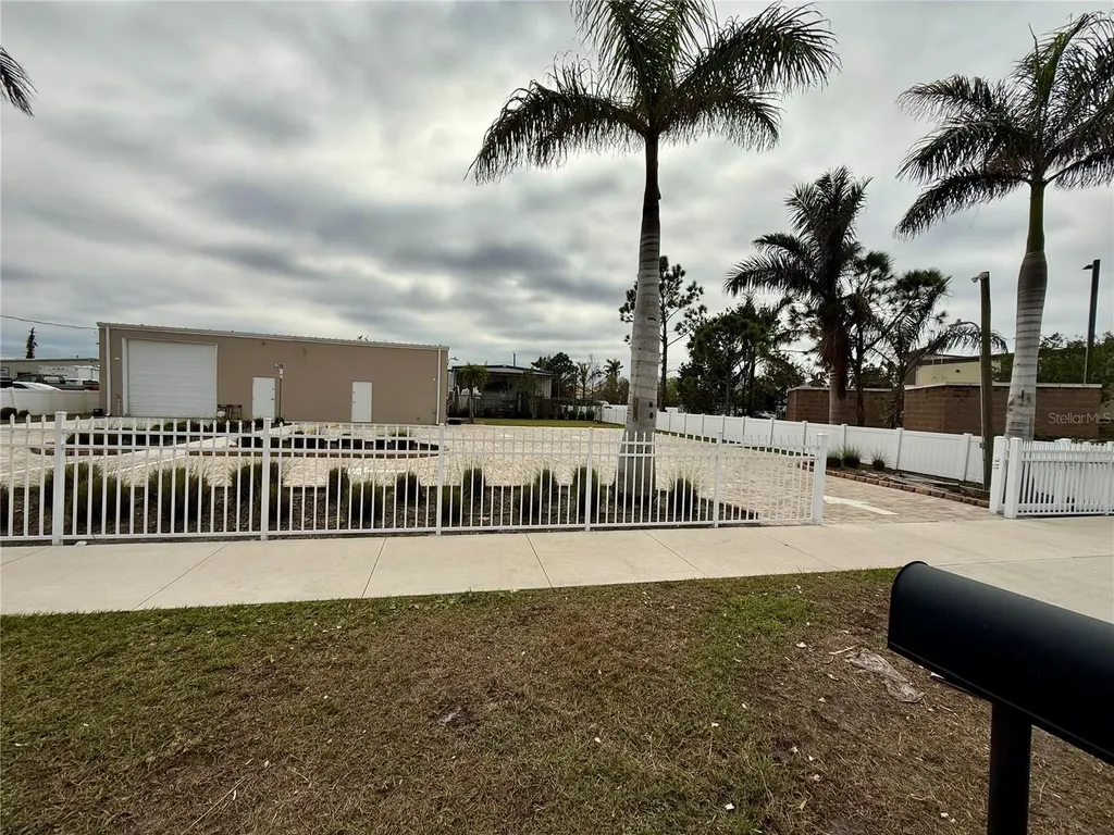 121 E Mckenzie Street Punta Gorda FL 33950