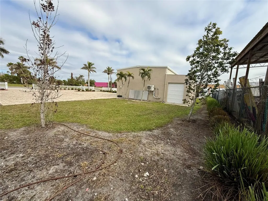 121 E Mckenzie Street Punta Gorda FL 33950