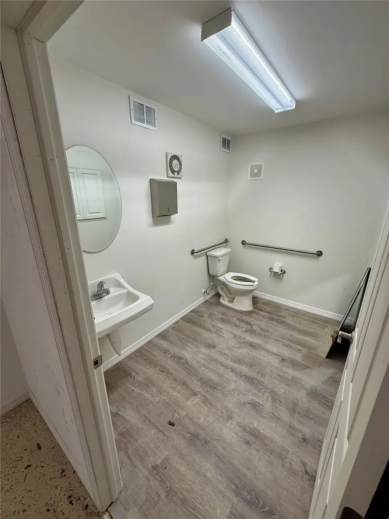 121 E Mckenzie Street Punta Gorda FL 33950