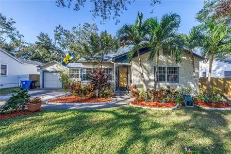 1061 45th Avenue N St Petersburg FL 33703