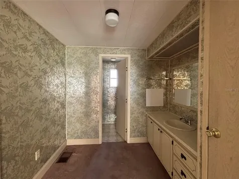 2229 S Citrus Circle Zellwood FL 32798