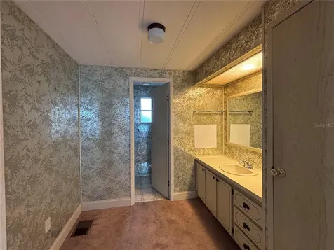 2229 S Citrus Circle Zellwood FL 32798