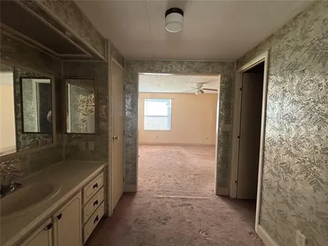 2229 S Citrus Circle Zellwood FL 32798