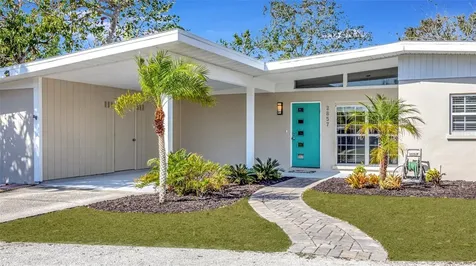 2857 Wood Street Sarasota FL 34237