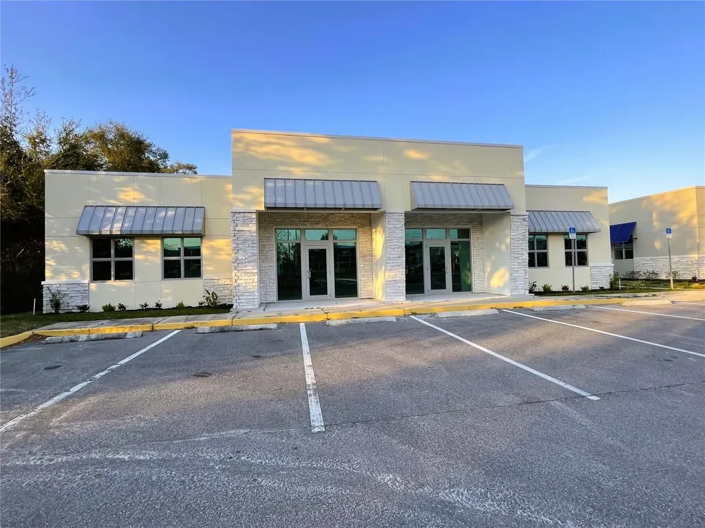871 Highway 466 Lady Lake FL 32159