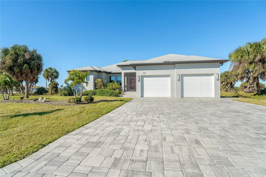237 W Pine Valley Lane Rotonda West FL 33947