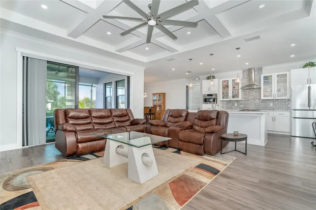 237 W Pine Valley Lane Rotonda West FL 33947