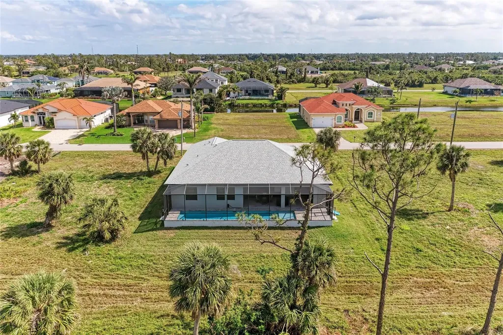 237 W Pine Valley Lane Rotonda West FL 33947