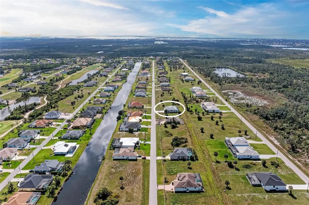 237 W Pine Valley Lane Rotonda West FL 33947