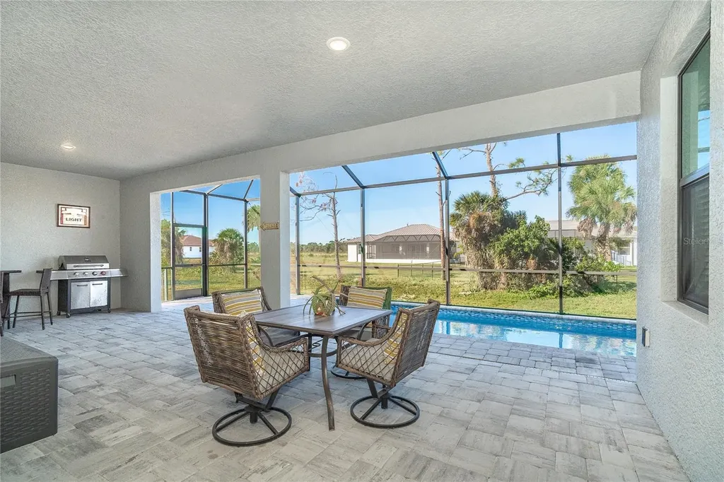 237 W Pine Valley Lane Rotonda West FL 33947