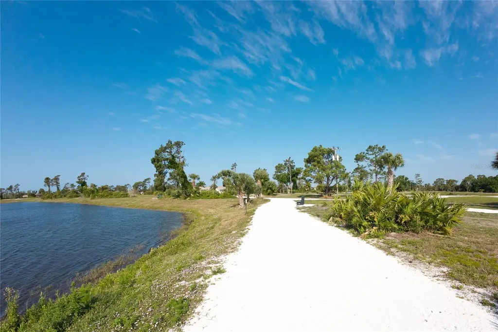 237 W Pine Valley Lane Rotonda West FL 33947