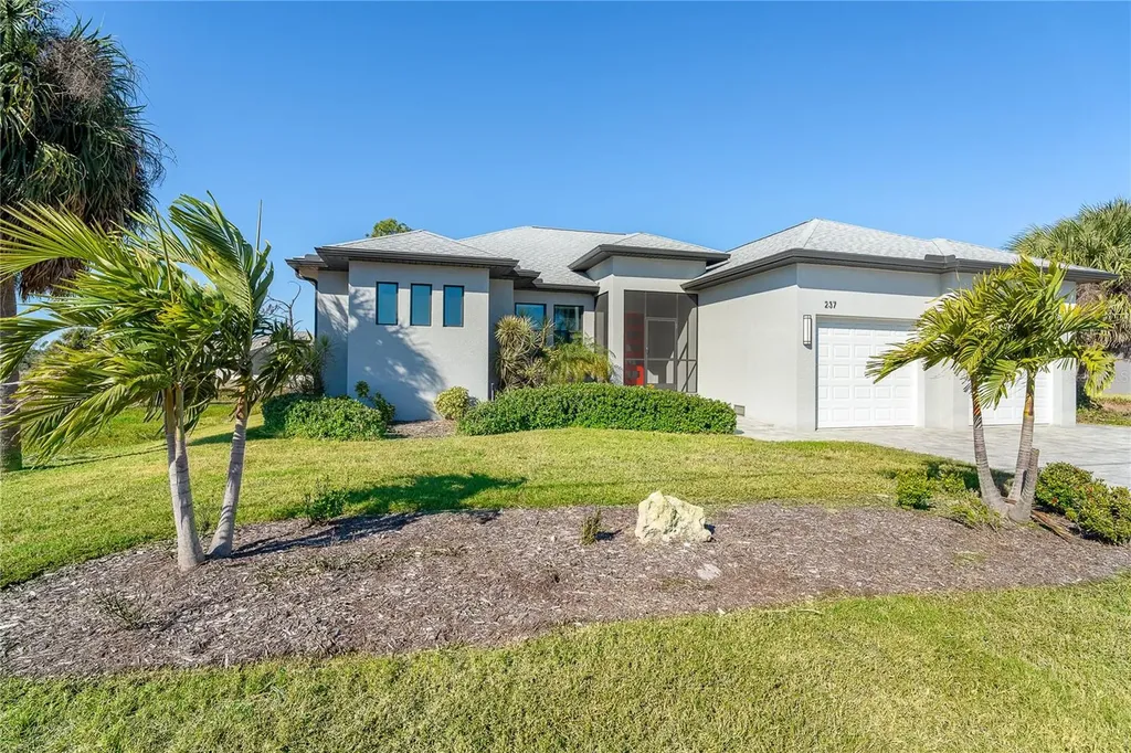 237 W Pine Valley Lane Rotonda West FL 33947