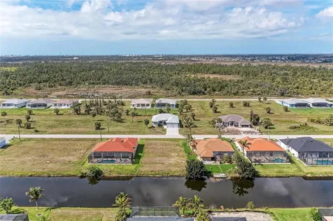 237 W Pine Valley Lane Rotonda West FL 33947