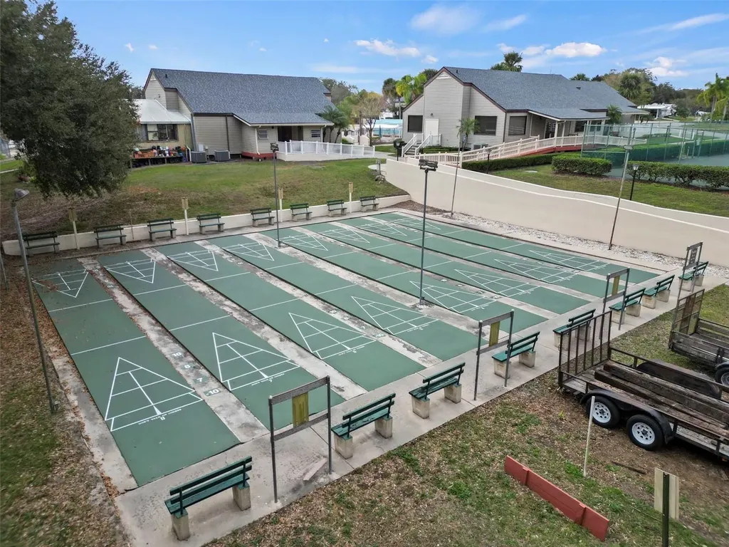 2673 Cayman Circle Zellwood FL 32798