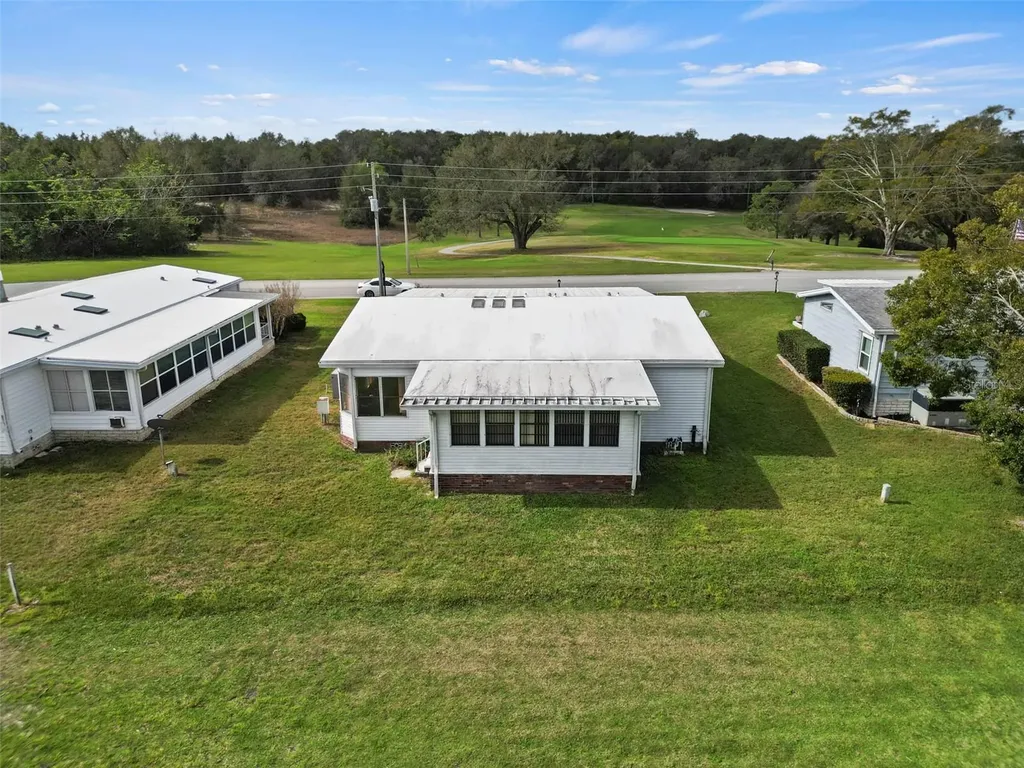 2673 Cayman Circle Zellwood FL 32798