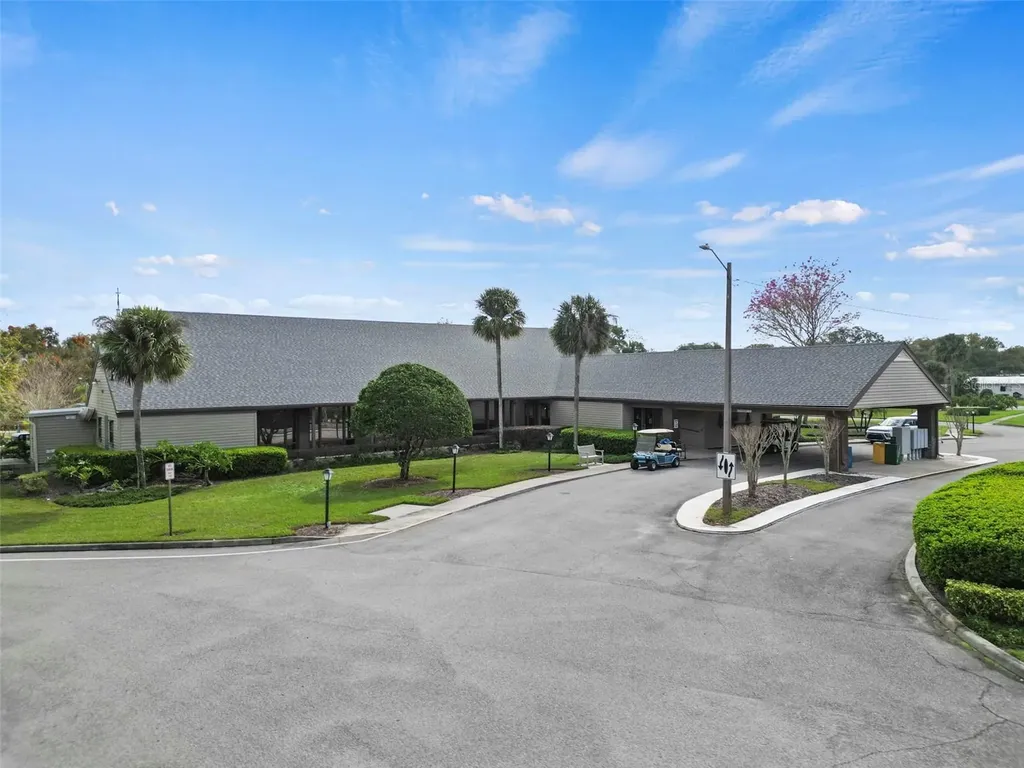 2673 Cayman Circle Zellwood FL 32798