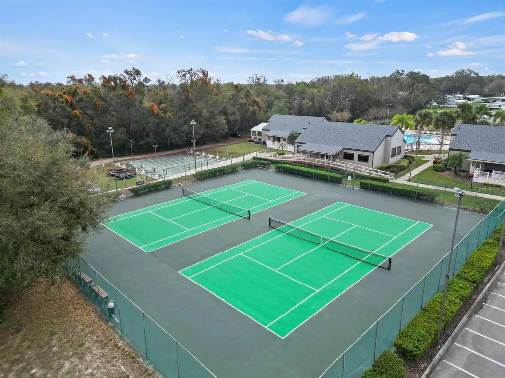 2673 Cayman Circle Zellwood FL 32798