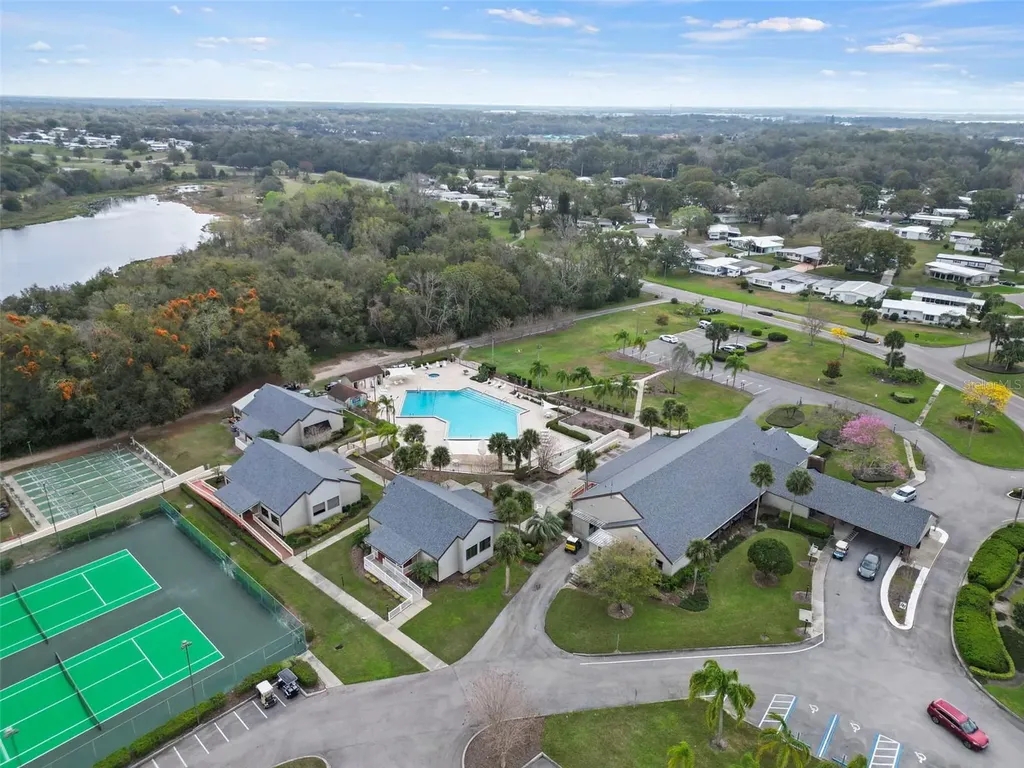 2673 Cayman Circle Zellwood FL 32798