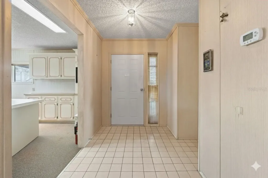 2673 Cayman Circle Zellwood FL 32798
