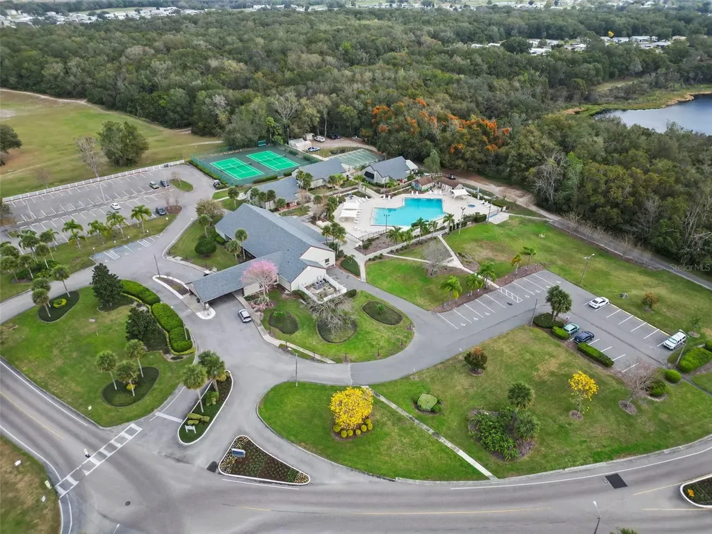 2673 Cayman Circle Zellwood FL 32798