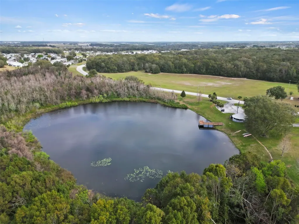 2673 Cayman Circle Zellwood FL 32798