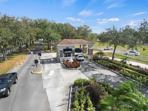 2673 Cayman Circle Zellwood FL 32798