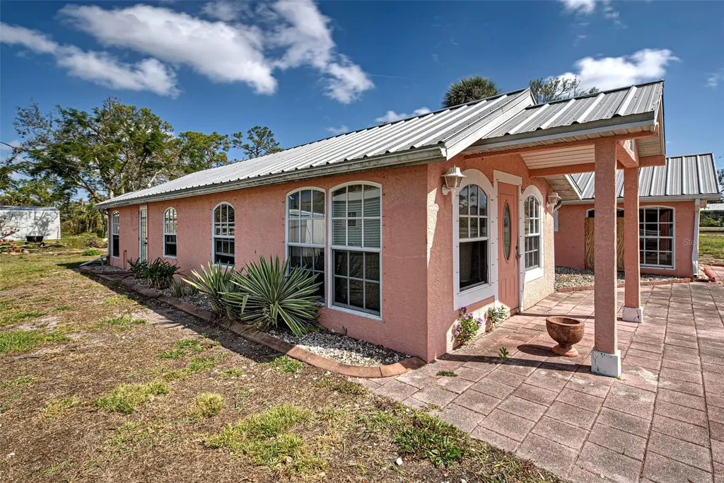160 W Bay Street Englewood FL 34223